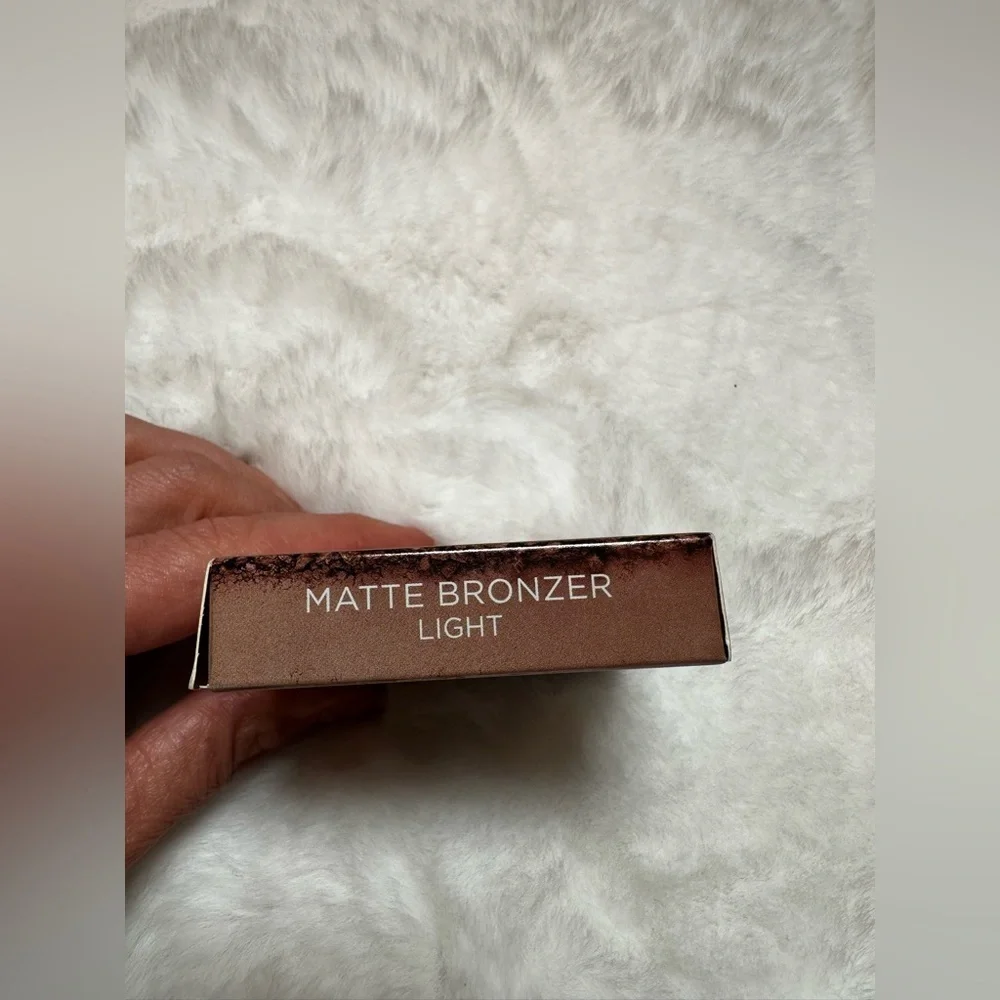 Sigma beauty Light Matte Bronzer